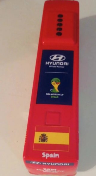Autobus España Mundial 2014 Hyundai 12,3x2,7cm