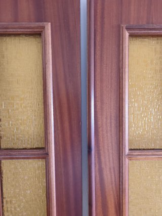 Puertas de madera con cristal