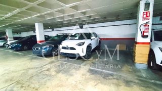Garaje en venta en La Plana en Esplugues de Llobregat