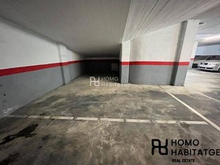 Garaje en venta en Centre en Sabadell