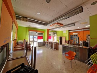 Bar en venta en Palacio de Congresos - Urbadiez - Entrepuentes en Sevilla