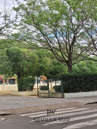 Garaje en venta en El Cano - Los Bermejales en Sevilla