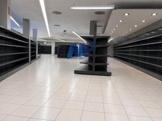 Local comercial en alquiler en La Hoya - Moscatelares en San Sebastián de los Reyes