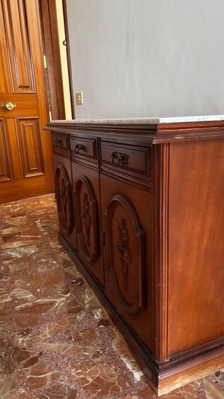 Mueble de entrada madera y mármol