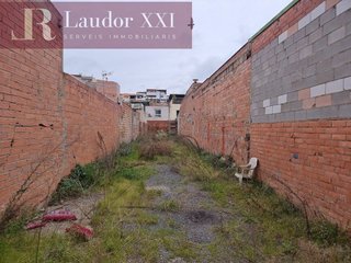 Terreno en venta en Ca n'Oriach en Sabadell