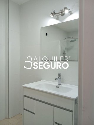 Piso en alquiler en Santa Catalina - Canteras en Palmas de Gran Canaria(Las)