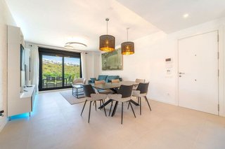 Piso en venta en Zona Puerto Deportivo en Fuengirola