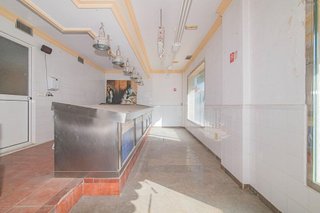 Local comercial en venta en San Miguel en Armilla
