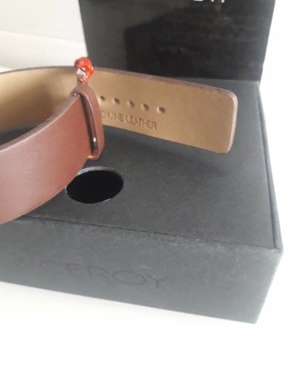 Pulsera Lotus Style cuero marrón detalles plateado