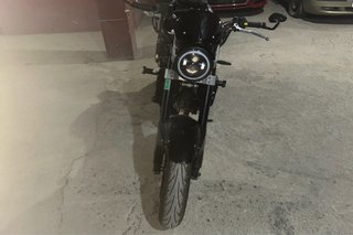 Hyosung Comet 650 Negra