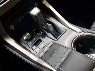 Lexus NX 2.5 300h Premium 2WD