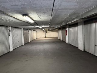 Garaje en venta en Coín
