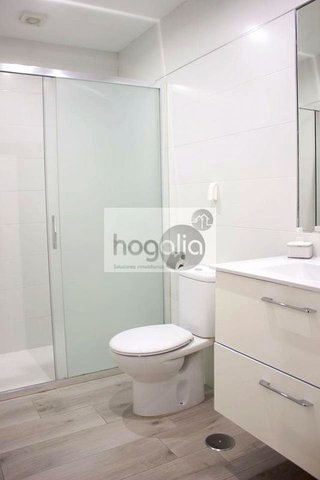 Piso en alquiler en Los Remedios en Sevilla