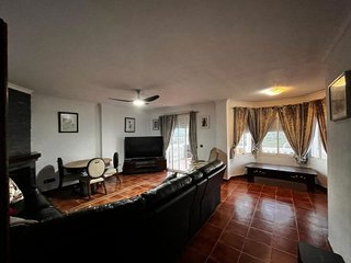 Chalet en venta en Coín