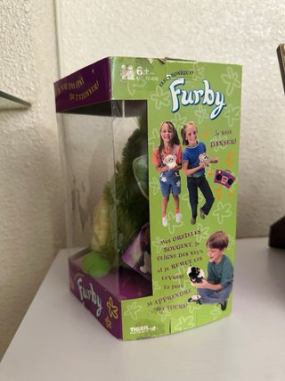 Furby Frog 1998 con caja y diccionario