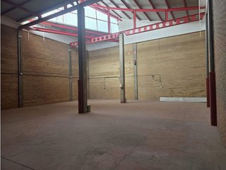 Nave industrial en alquiler en Griñón