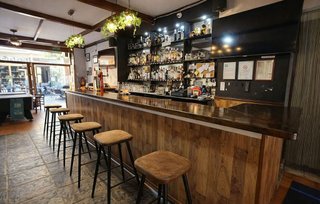 Local comercial en venta en Zona Puerto Deportivo en Fuengirola