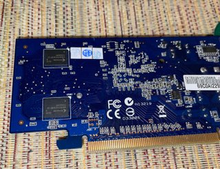 Tarjeta Gráfica ASUS EN7300GS 256MB
