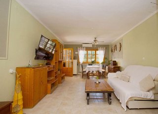 Casa adosada en venta en Coín