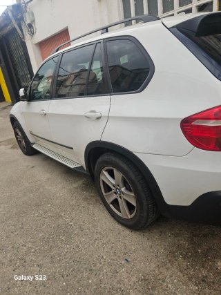 BMW X5 2009   286cv
