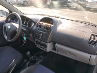 Suzuki Ignis 2005