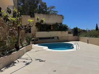 Chalet en alquiler en Cerrado Calderón - El Morlaco en Málaga