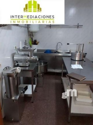 Local comercial en alquiler en Feria en Albacete