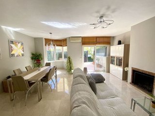 Casa adosada en venta en Centro Urbano en Estepona