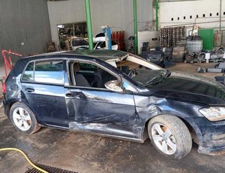 Bandeja tras volkswagen golf lim. advance 446057