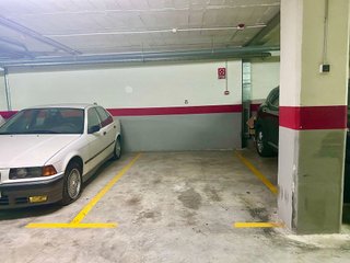 Garaje en venta en Mercado en Alicante