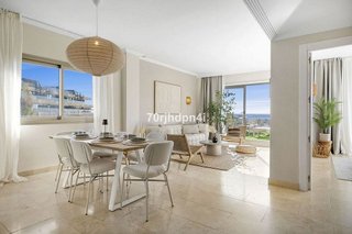 Ático en venta en Centro Urbano en Estepona