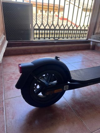 Xiaomi Scooter 4 con cargador- Como Nuevo