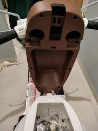 Moto Vespa Eléctrica Juguete