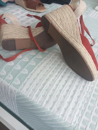 Lote Sandalias Cuña Zara Marrón y Rojas
