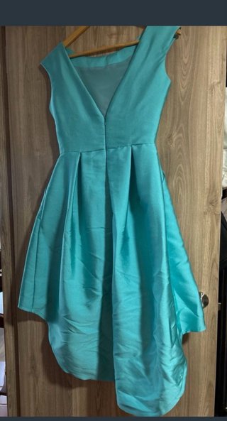 Vestido fiesta corto delante largo detrás
