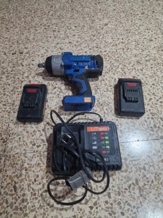 Taladro de impacto y cargador
