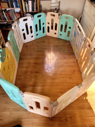 Parque infantil bebé / barreras de juego (Gràcia)