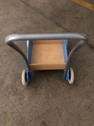Andador bebé madera y metal IKEA