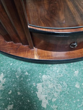 Mueble de entrada con espejo