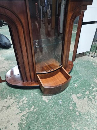 Mueble de entrada con espejo