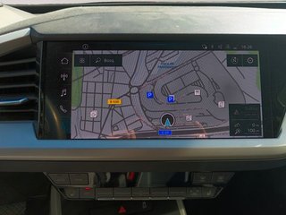 Audi Q4 Advanced 50 e-tron quattro 82kWh 220 kW (299 CV)