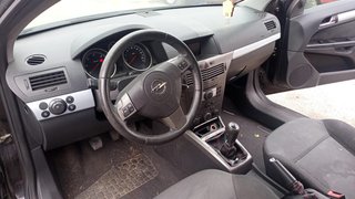 Despiece Opel Astra H GTC 1.7 16v