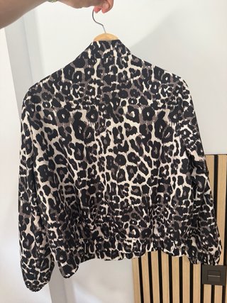 Chaqueta Bomber Estampado Leopardo