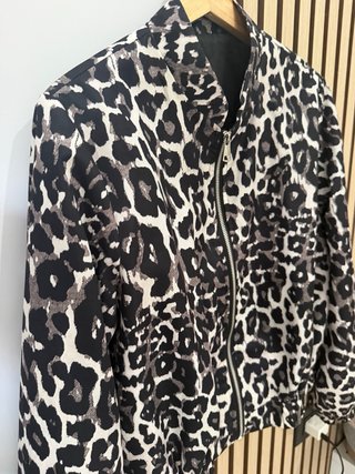 Chaqueta Bomber Estampado Leopardo