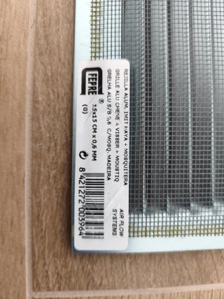 2 Rejillas Ventilación 15x15. Imitación Madera.