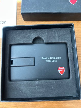Service Collection Ducati 2009-2011