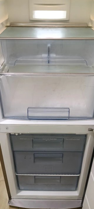 NEVERA COMBI AEG NO FROST ENERGÍA A+