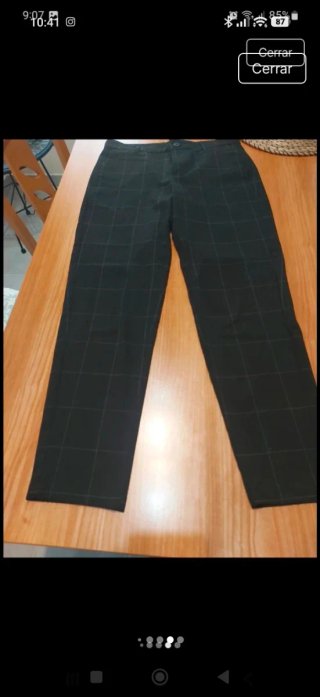 Pantalón cuadros Bershka Talla S 36