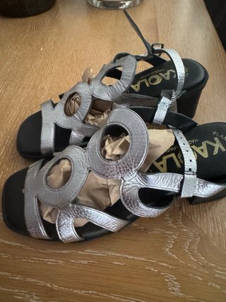 Sandalias Kaola plateadas talla 37
