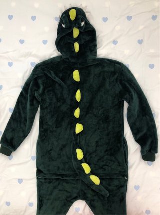 Disfraz de dragón verde y amarillo